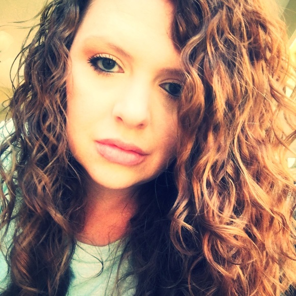 Meet your Posher, Brittany - Picture 2 of 2